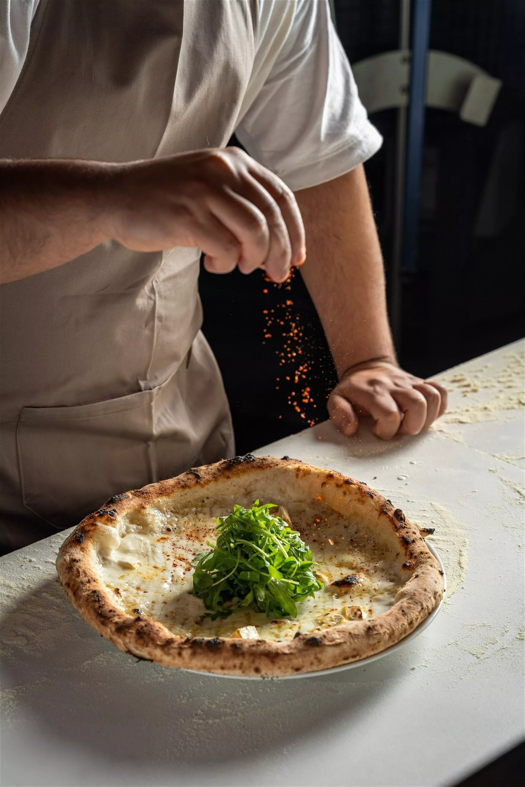 מחכים לכם בסניפים